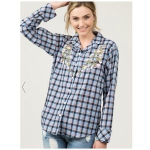 {POL} Embroidered Flannel - NWT